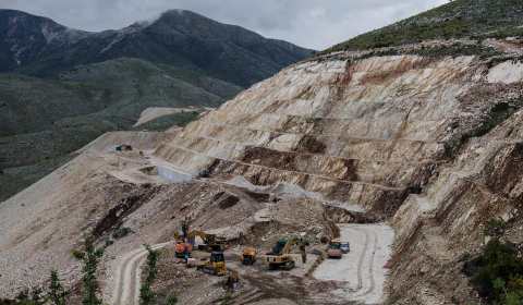 Rruga qe lidhet me Kardhiq-Delvine: ARRSH shpall fituesin e tenderit 1 mln euro
